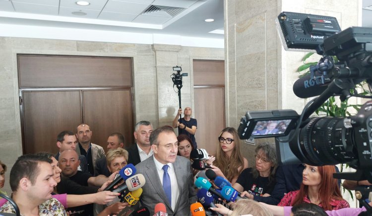 Борислав Гуцанов: БСП настоява НС да забрани изпращане на жива сила в Украйна