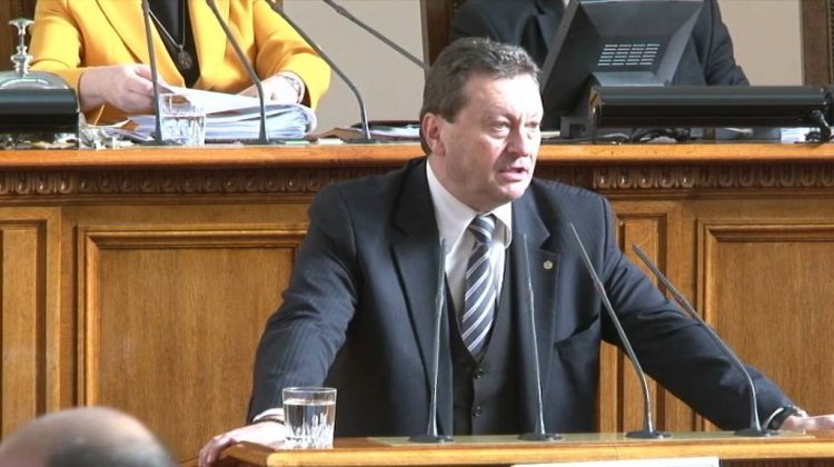 Отрицателен вот на Таско Ерменков на 12.02.2016 в НС