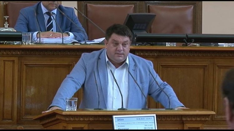 Атанас Зафиров: Илюзия е, че сме в състояние да купуваме ескадрили и да строим кораби за милиарди